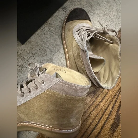 100% authentic Chanel Interlocking CC Logo Lace Up Suede Boots Booties - Picture 10 of 15